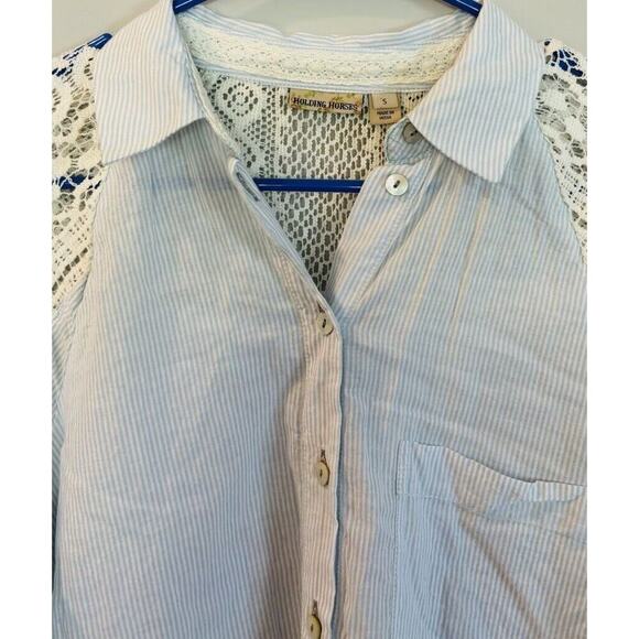 Holding Horses Anthropologie Blue Striped Button Up Shirt Size S Crochet… - Picture 3 of 8
